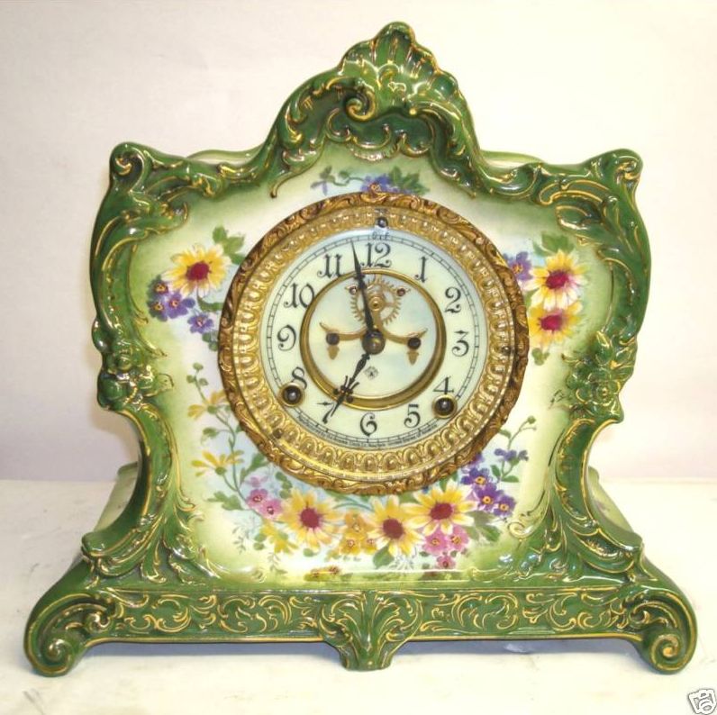 Ansonia Royal Bonn La Lorne porcelain mantel clock